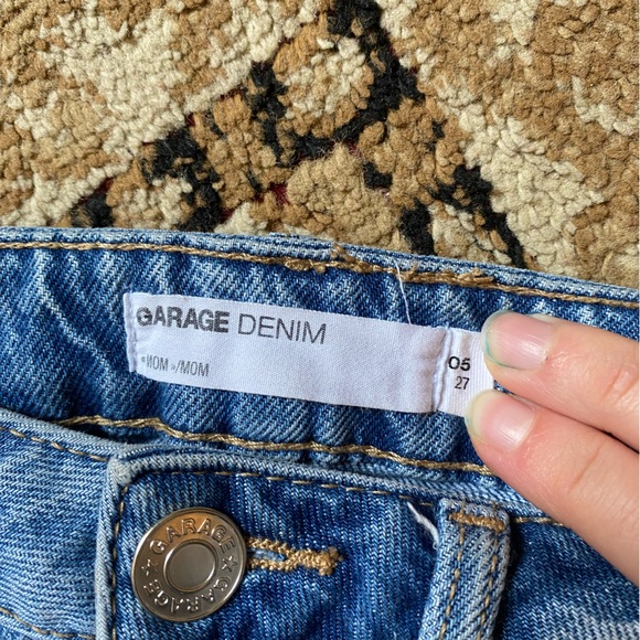 Garage Mom Jeans - Picture 3 of 3